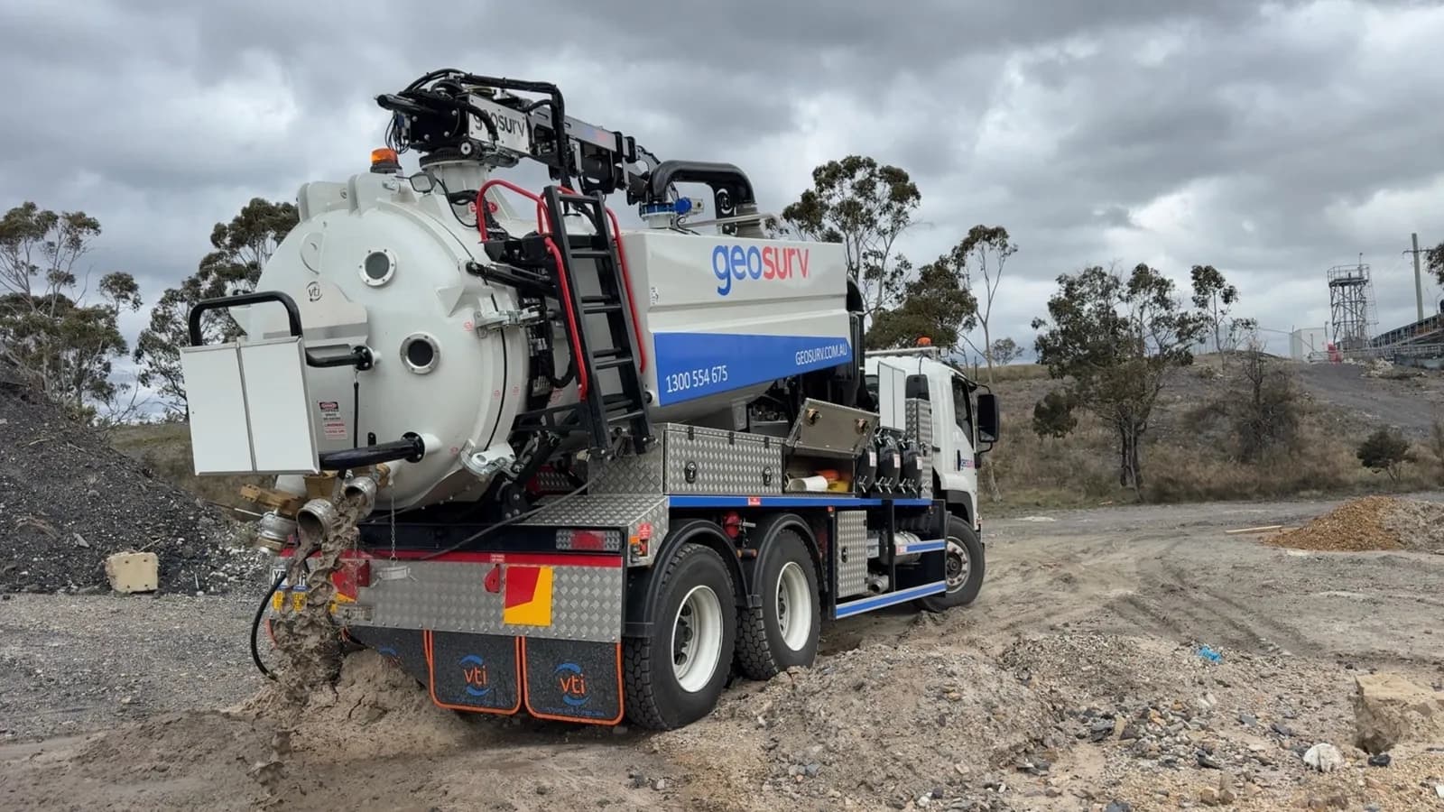 Geosurv Class B tanker for bulk liquid transport and disposal